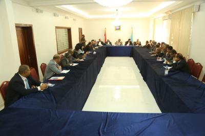 ابوراس يرأس اجتماع الأمانة العامة ويؤكد أن المؤتمر سيظل مدافعا قويا عن الوحدة اليمنية	 